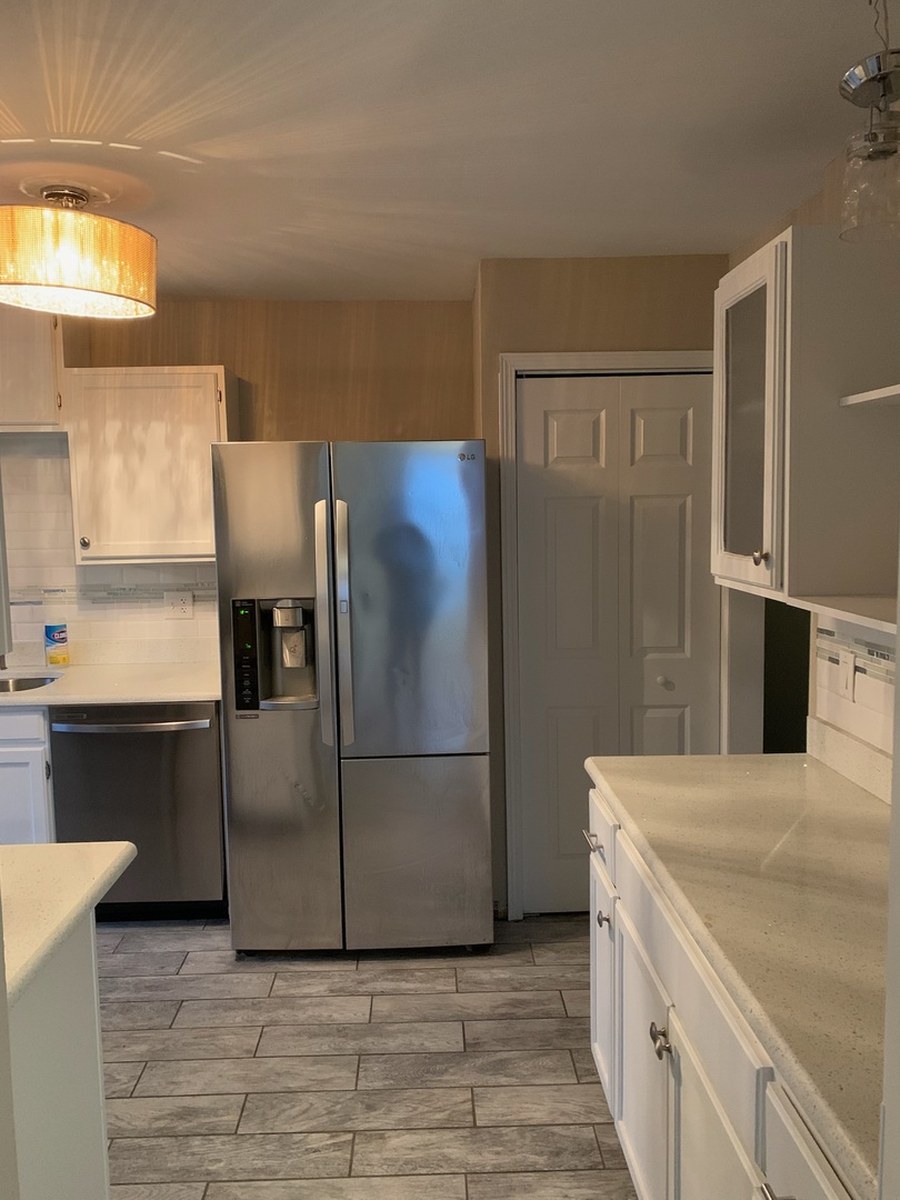 222 S Maplewood Lane