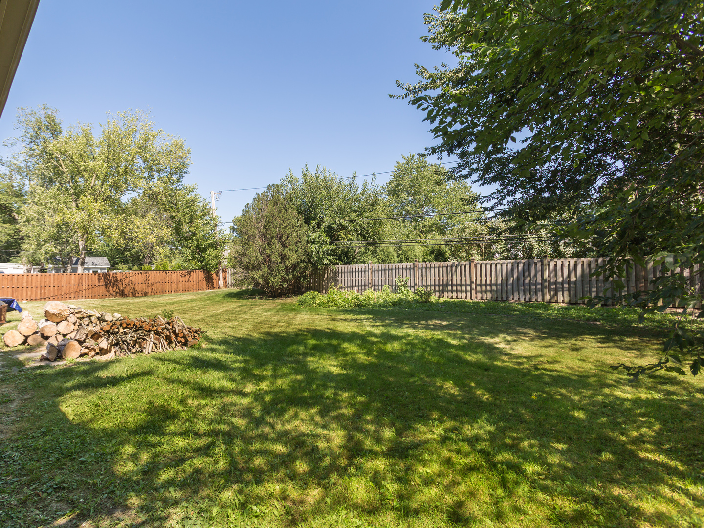 817 S ARLINGTON HEIGHTS Road