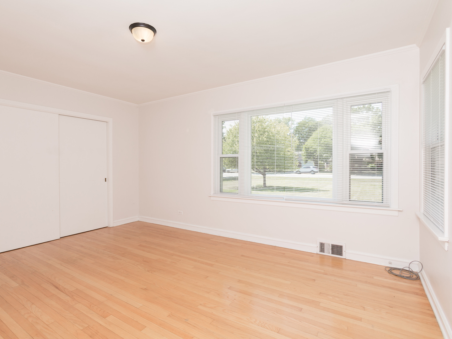 817 S ARLINGTON HEIGHTS Road