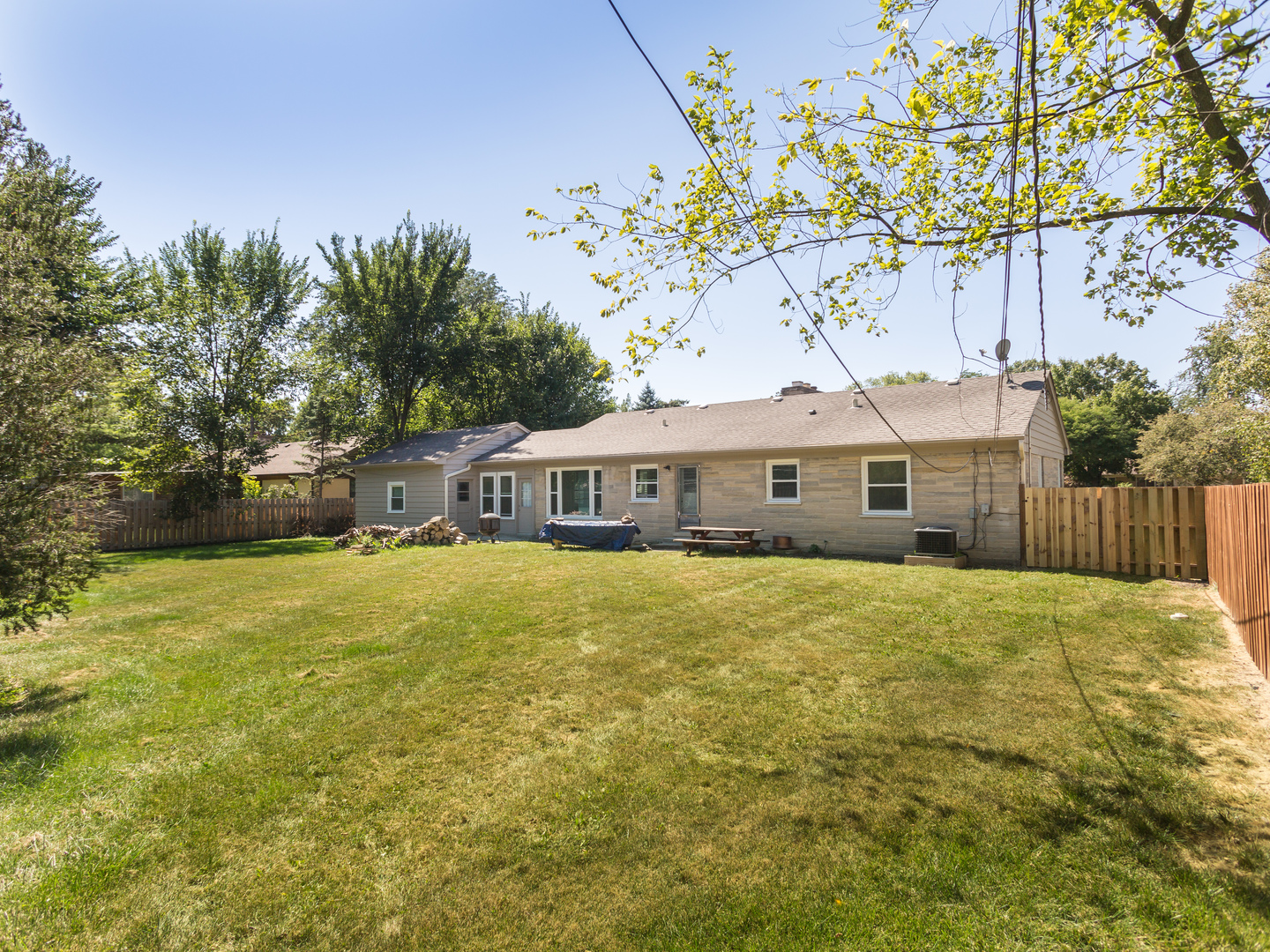 817 S ARLINGTON HEIGHTS Road