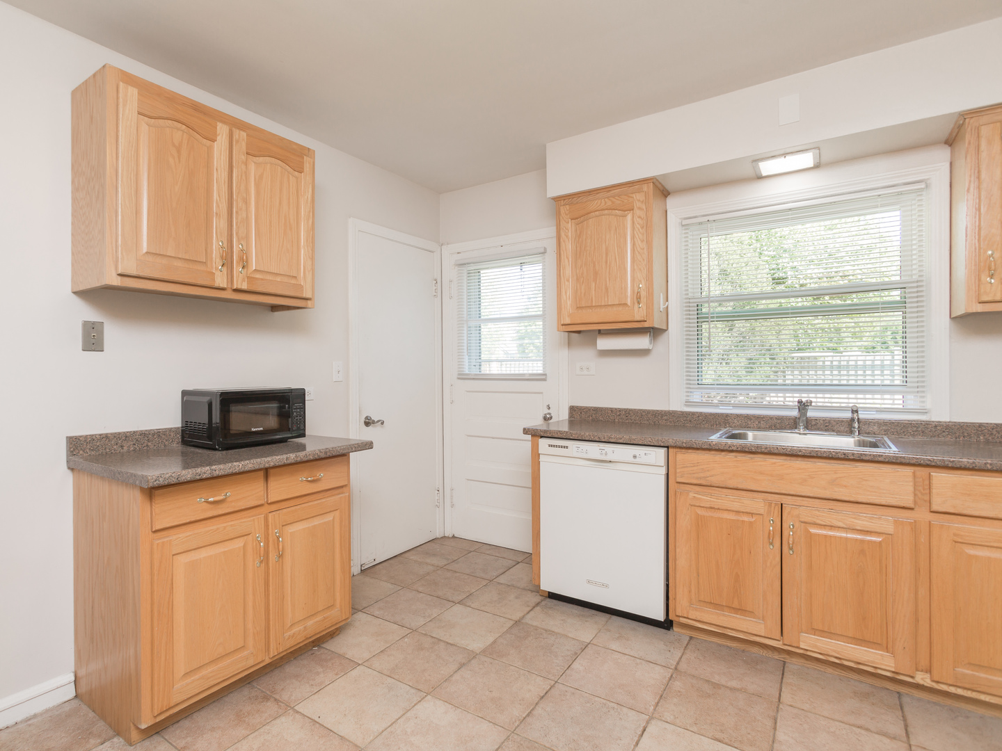 817 S ARLINGTON HEIGHTS Road