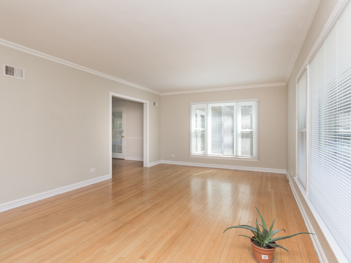 817 S ARLINGTON HEIGHTS Road