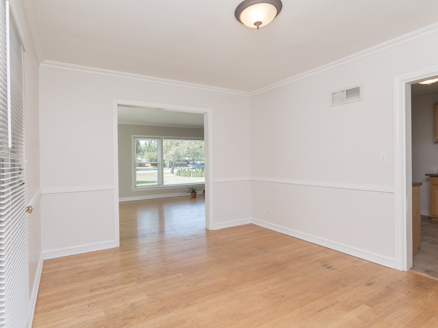 817 S ARLINGTON HEIGHTS Road