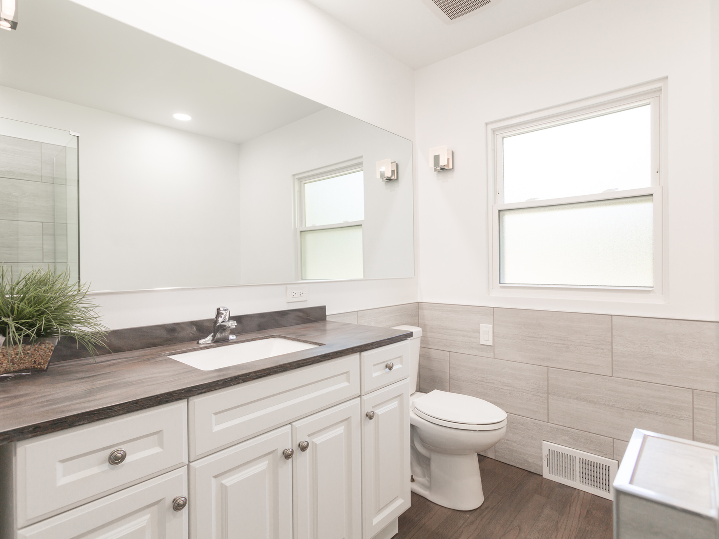 817 S ARLINGTON HEIGHTS Road