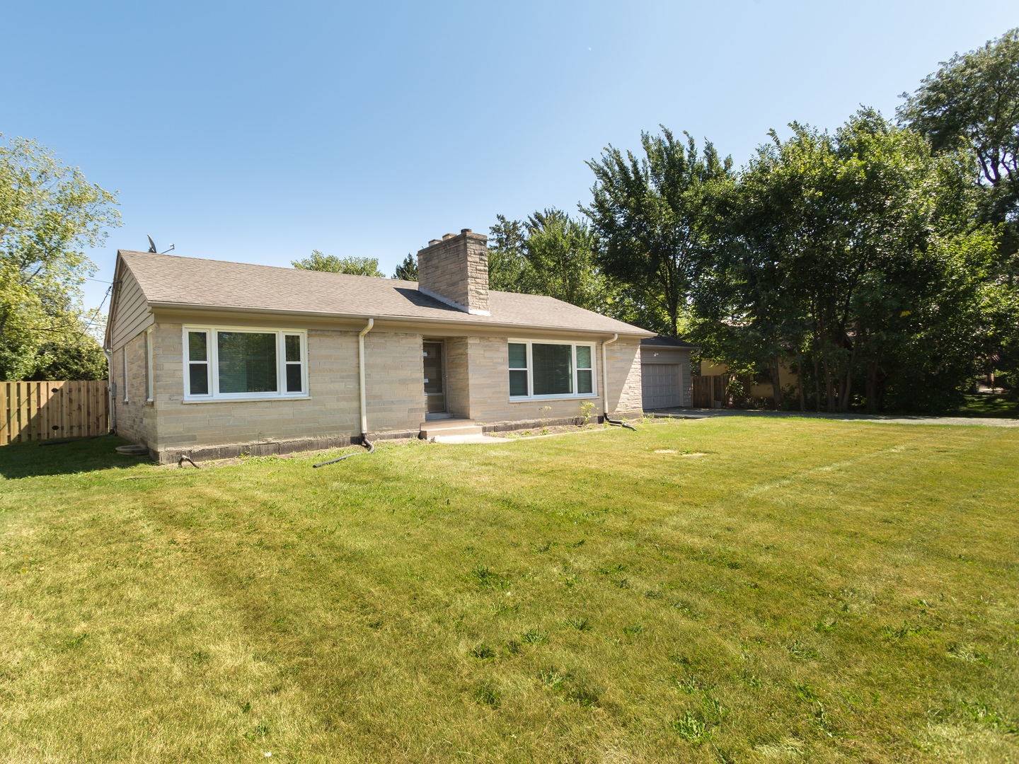 817 S ARLINGTON HEIGHTS Road