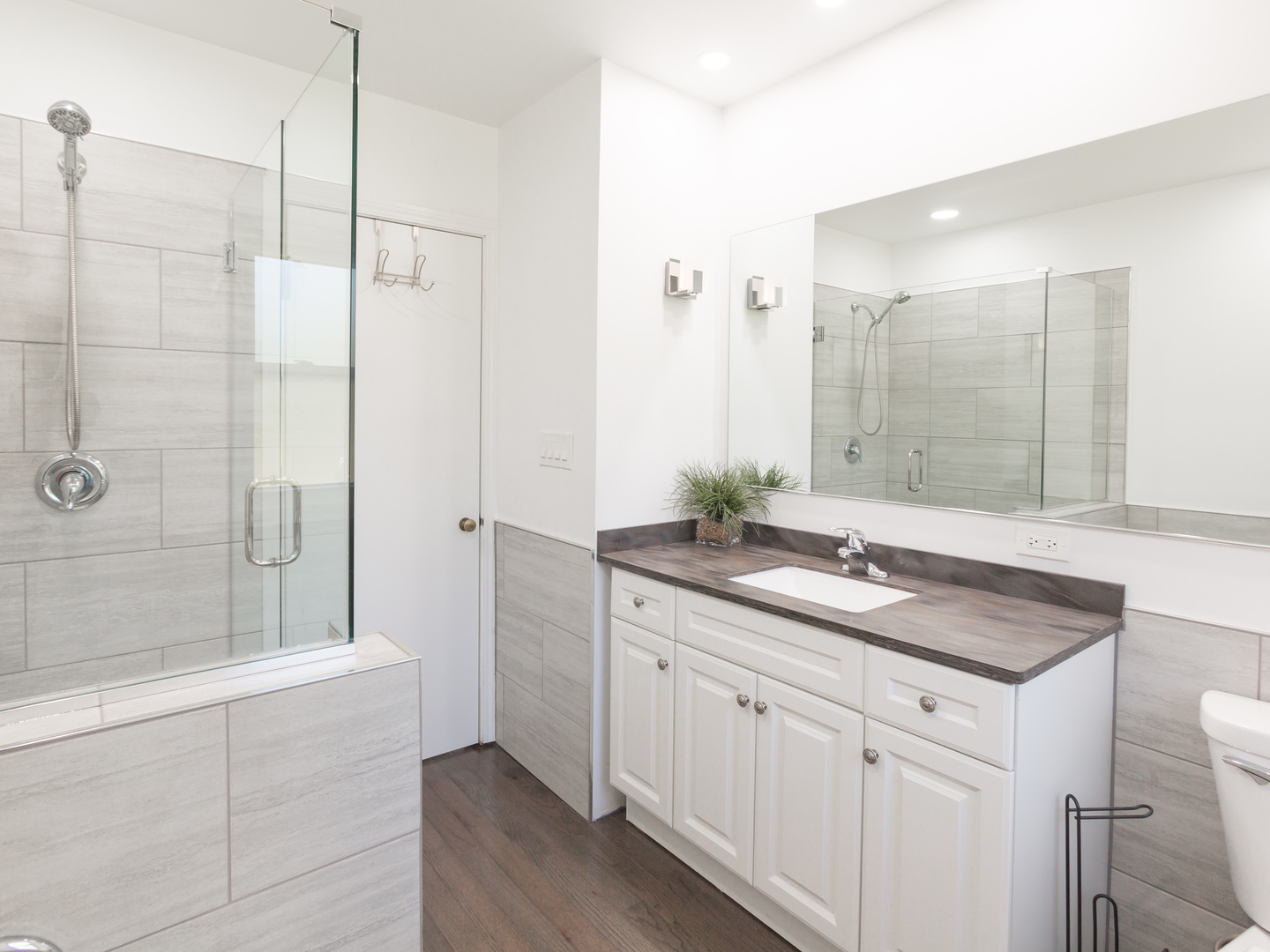 817 S ARLINGTON HEIGHTS Road