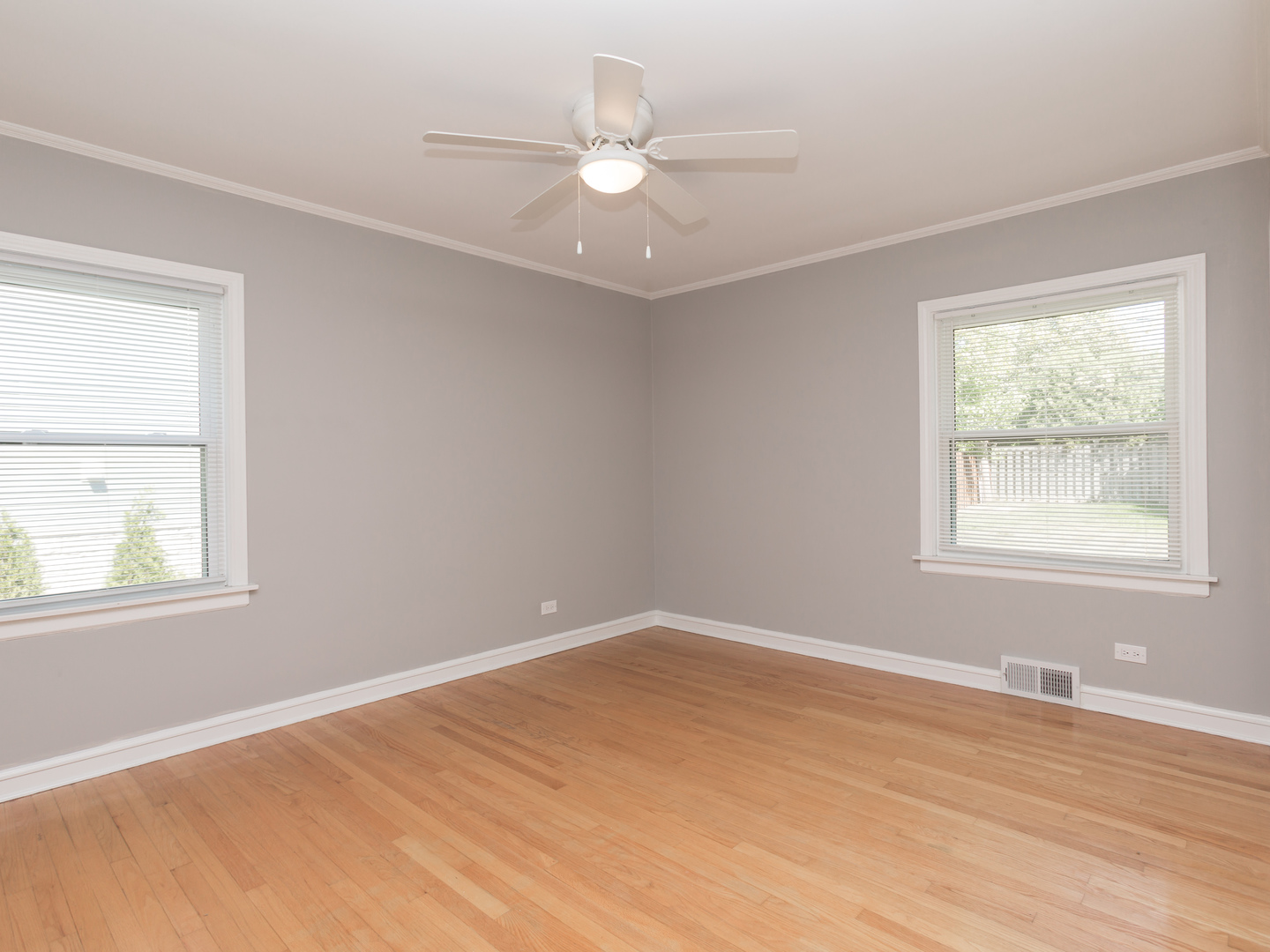 817 S ARLINGTON HEIGHTS Road