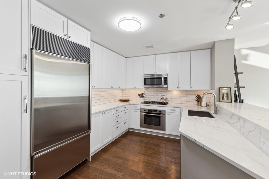 60 E Monroe Street Unit: 4504