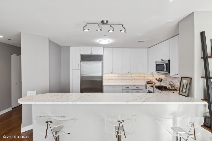 60 E Monroe Street Unit: 4504