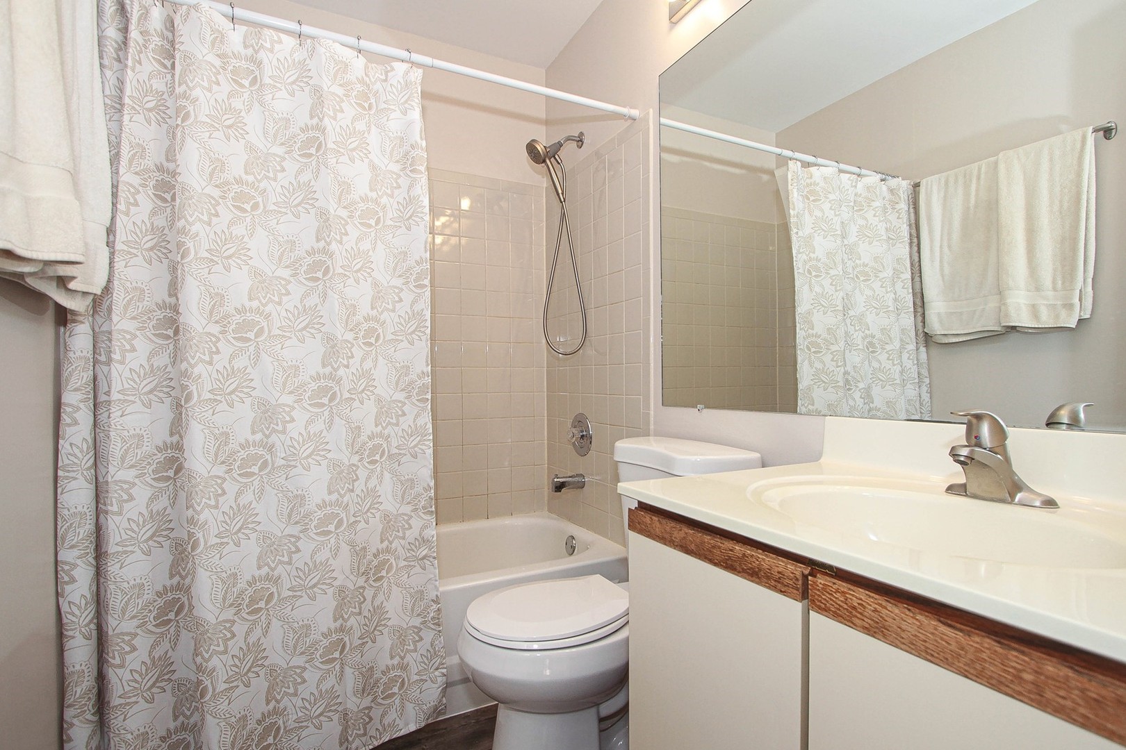 325 Grissom Court Unit: 325