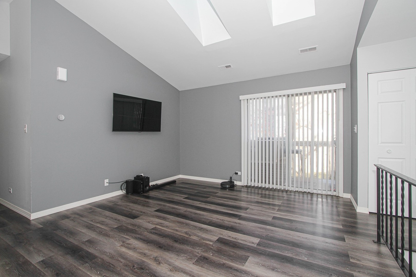 325 Grissom Court Unit: 325