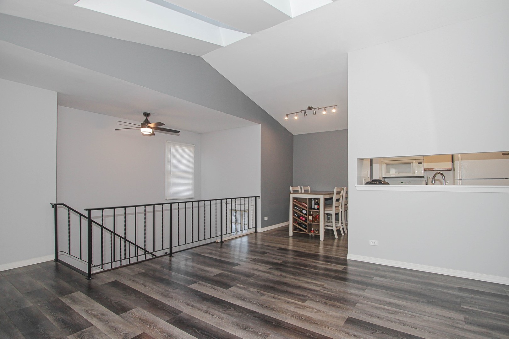 325 Grissom Court Unit: 325