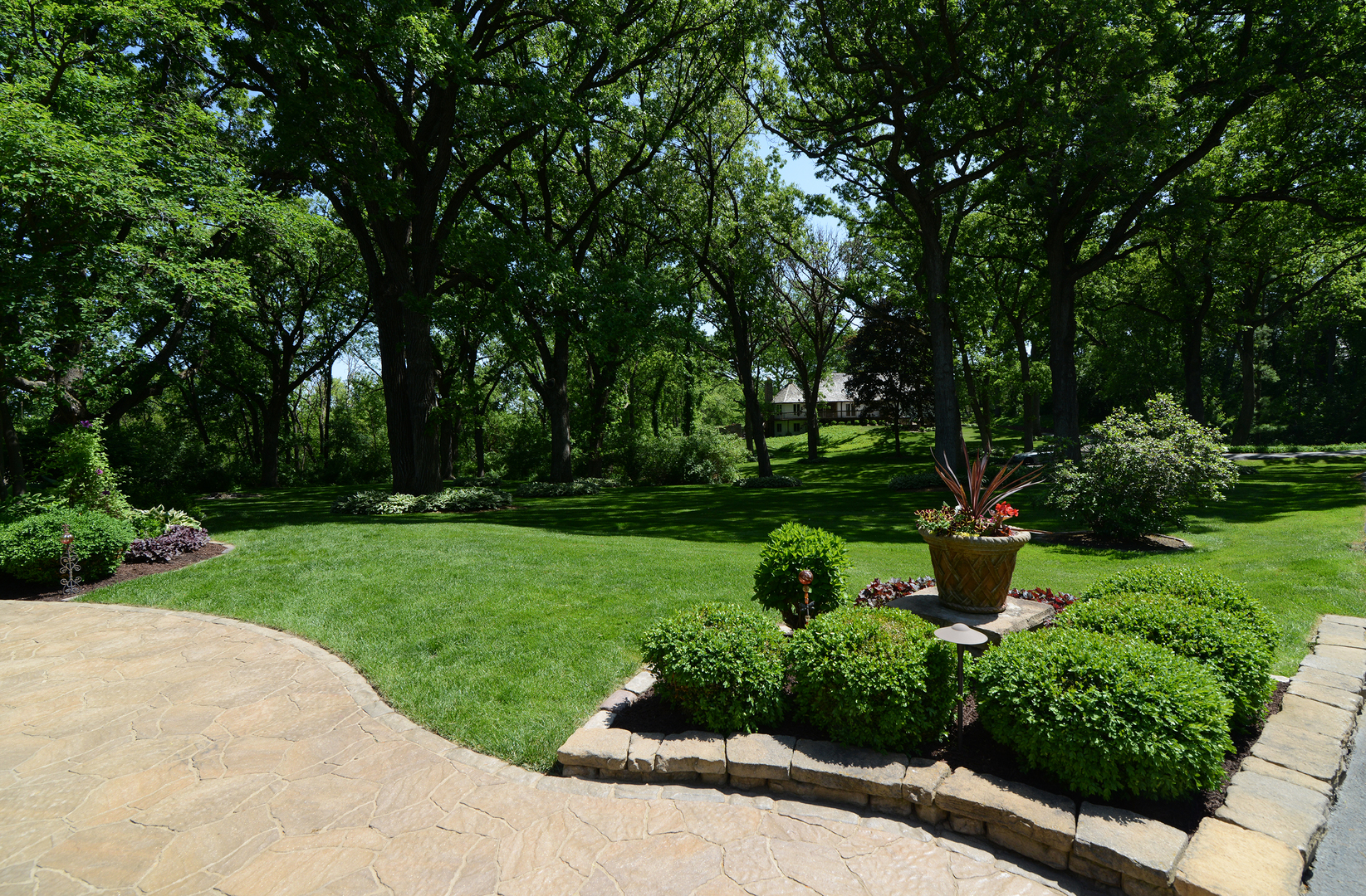 41W586 Golden Oaks Lane