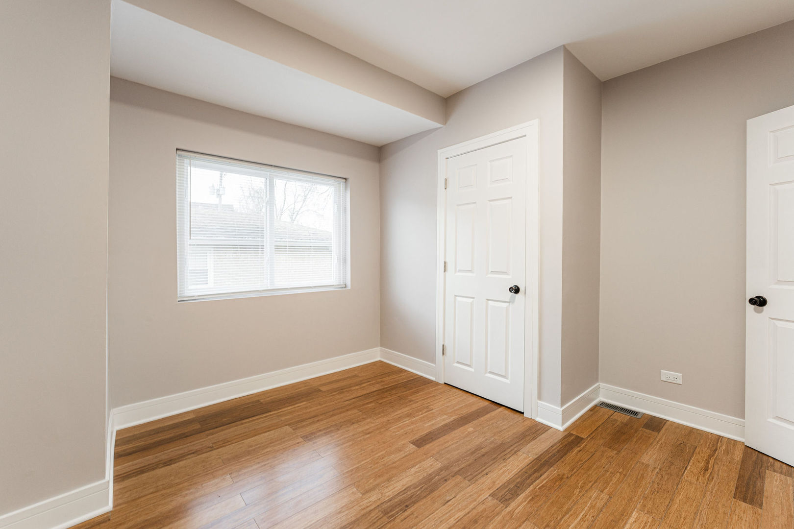 6453 S Hamilton Avenue