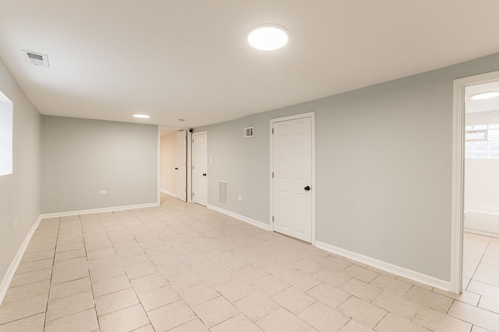 6453 S Hamilton Avenue