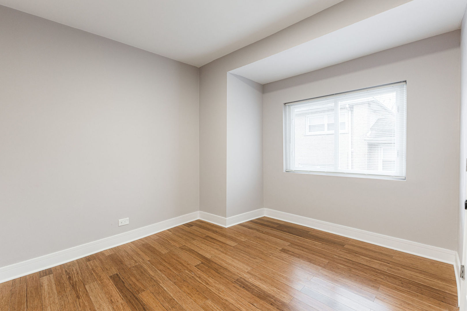 6453 S Hamilton Avenue