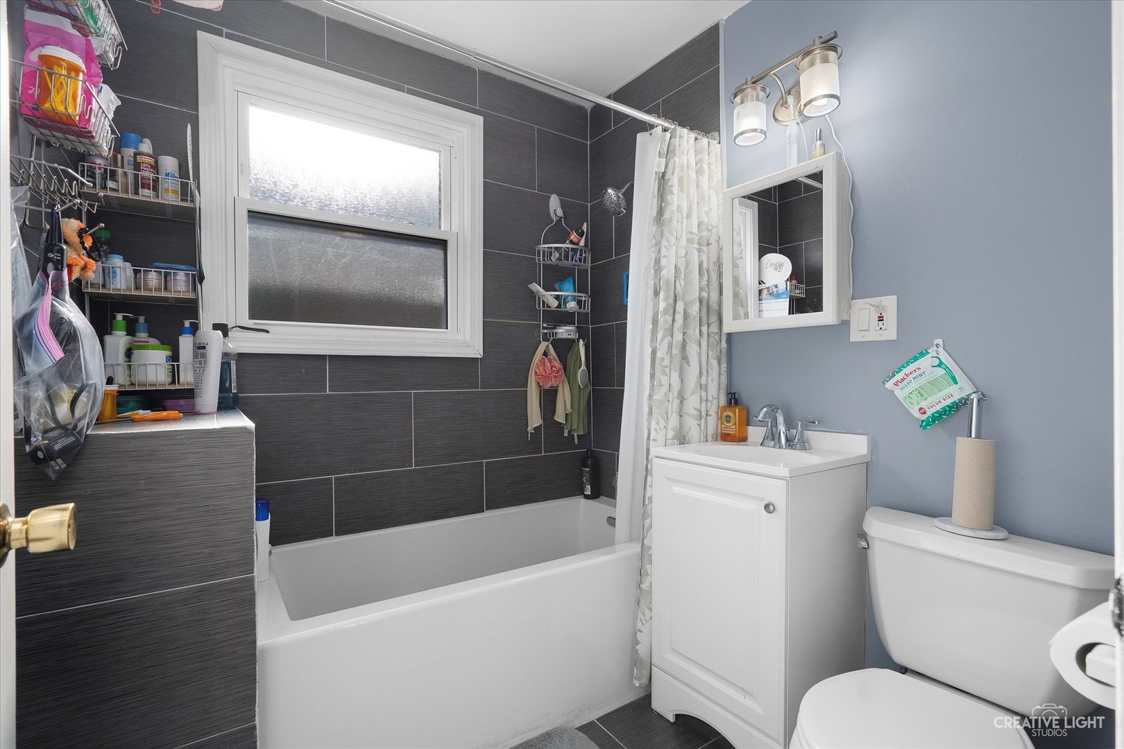 5940 N Virginia Avenue