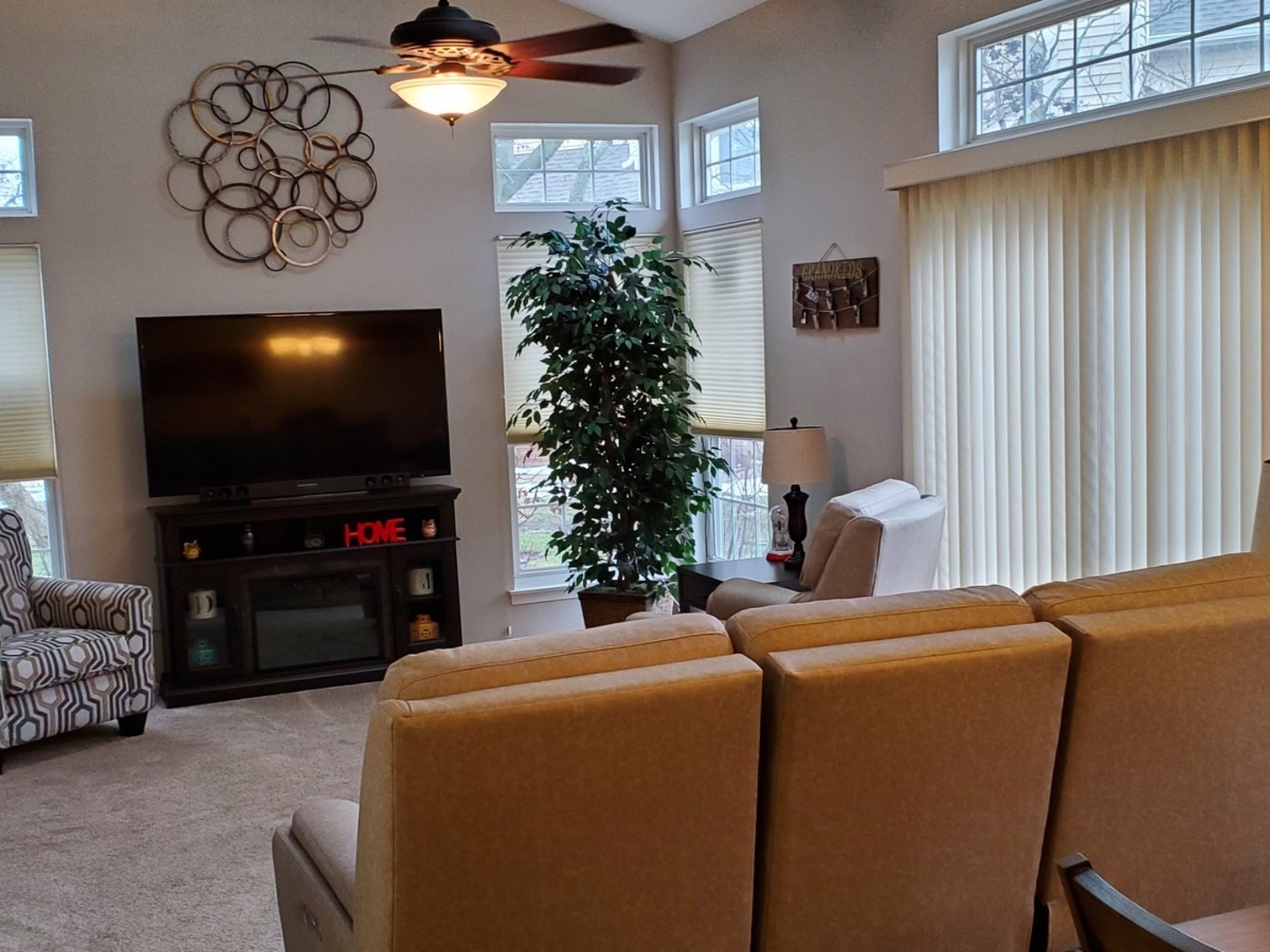 1631 Columbia Circle