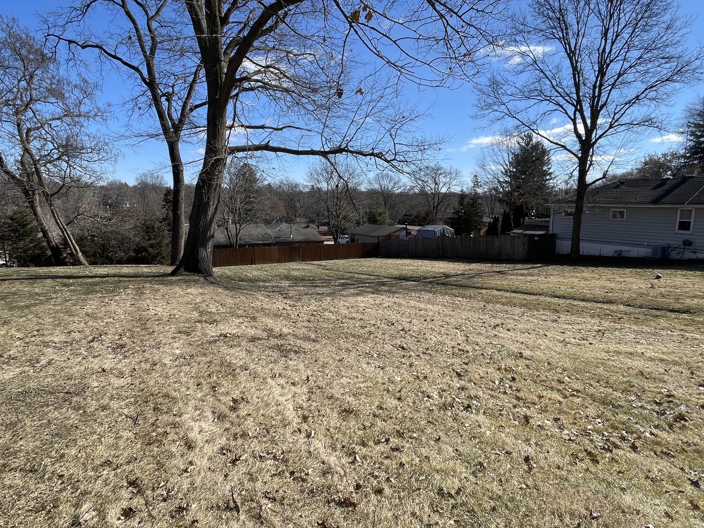 06N139 Hillside Drive