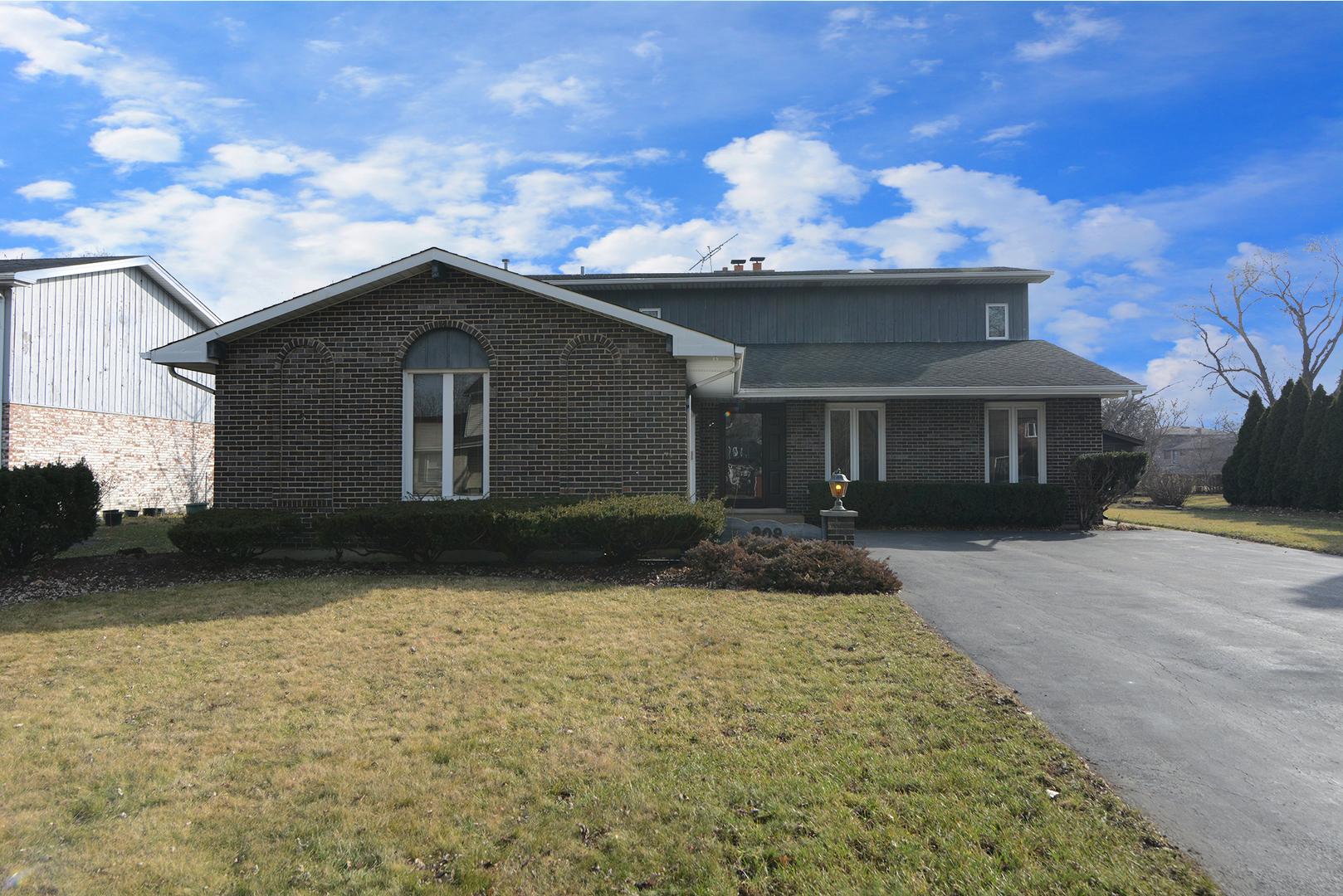 809 Brentwood Drive