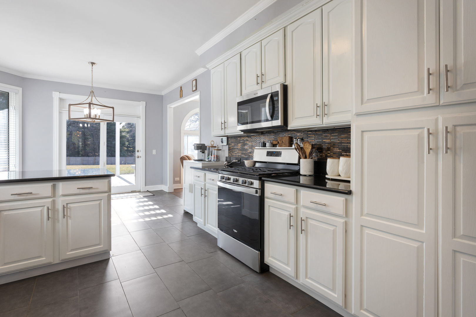 38W605 Sunvale Drive