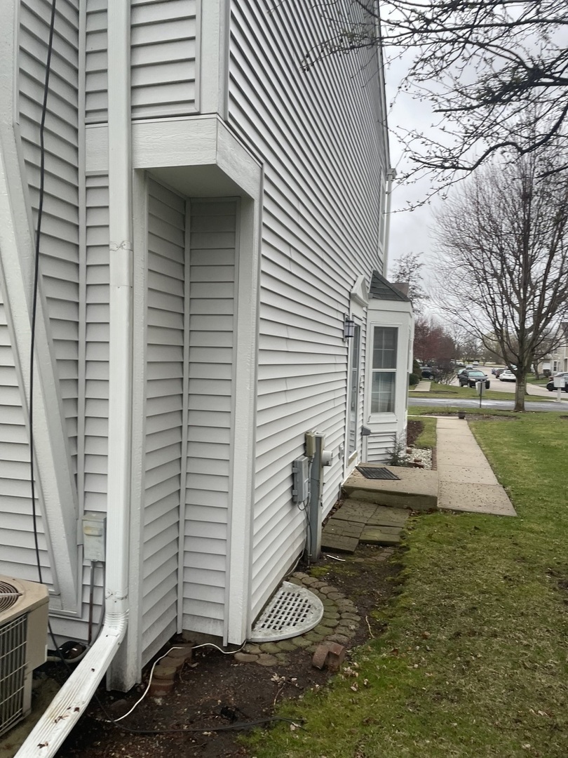 498 NICOLE Drive Unit: A