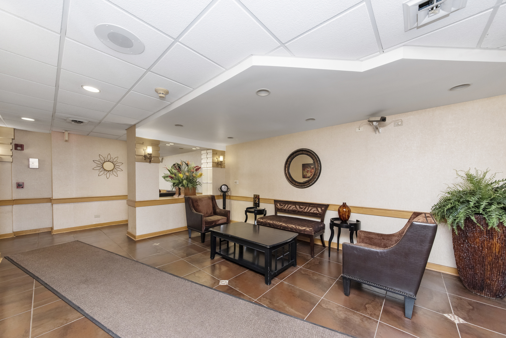 1S150 Spring Road Unit: 2E