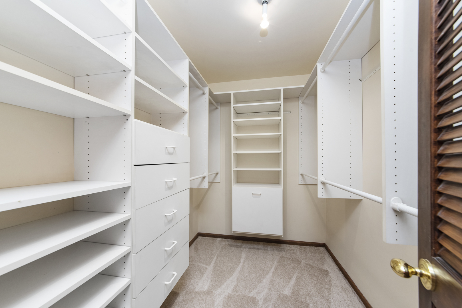 1S150 Spring Road Unit: 2E