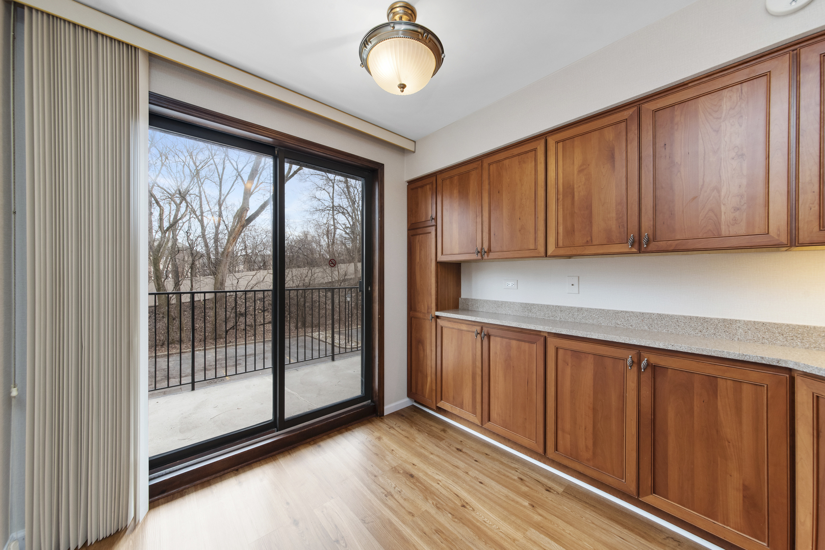 1S150 Spring Road Unit: 2E