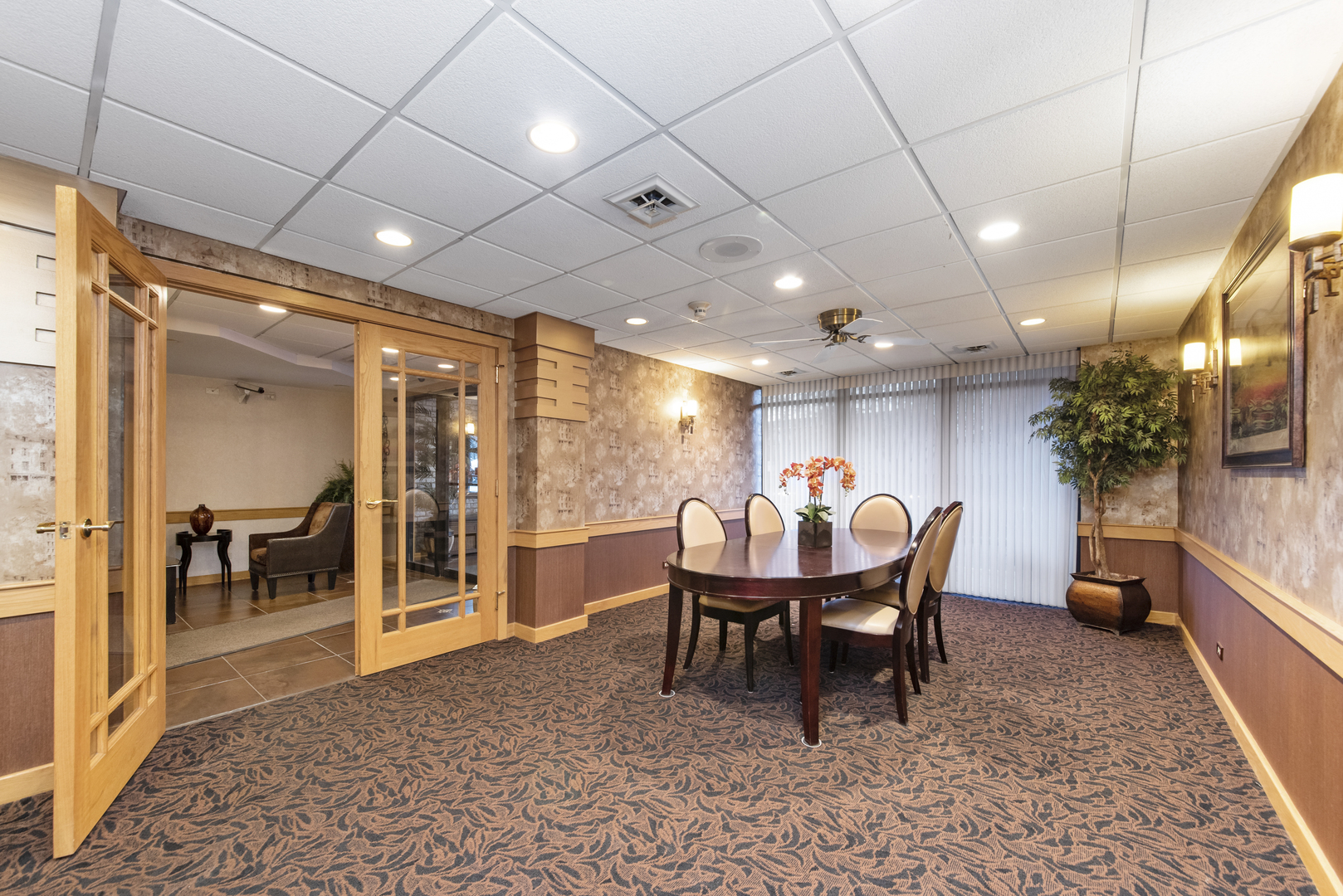 1S150 Spring Road Unit: 2E