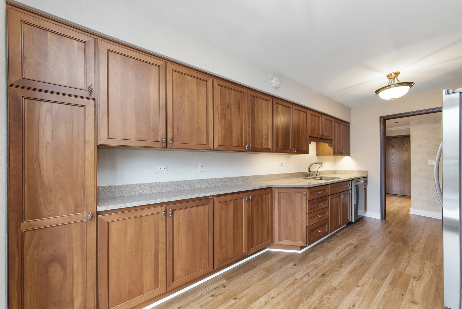 1S150 Spring Road Unit: 2E