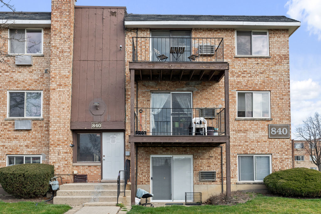 840 W College Boulevard Unit: 201