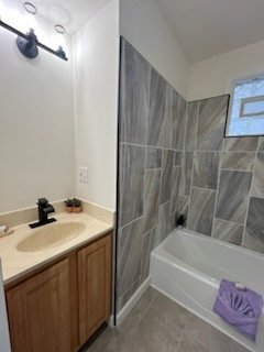 132 S Sycamore Street