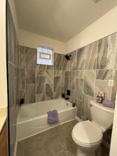 132 S Sycamore Street