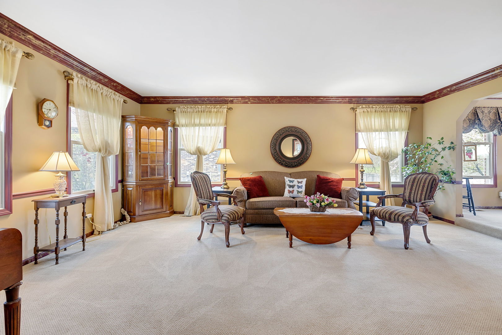 887 N Dovington Court