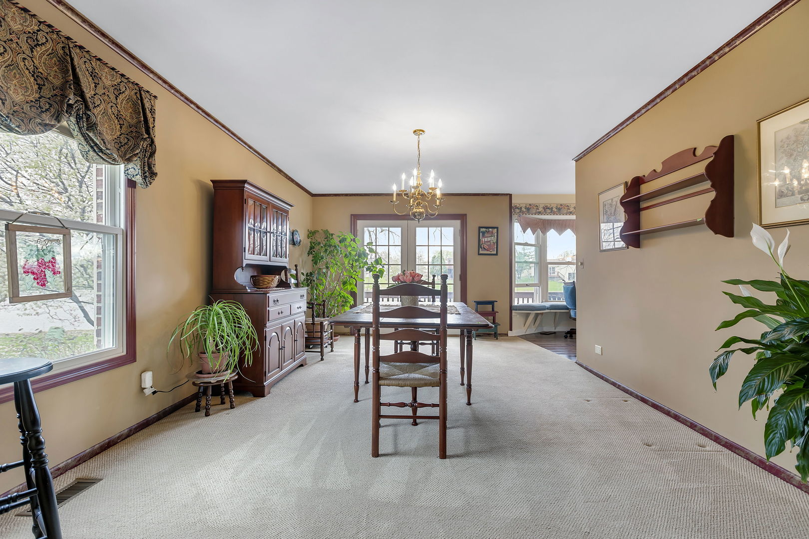 887 N Dovington Court