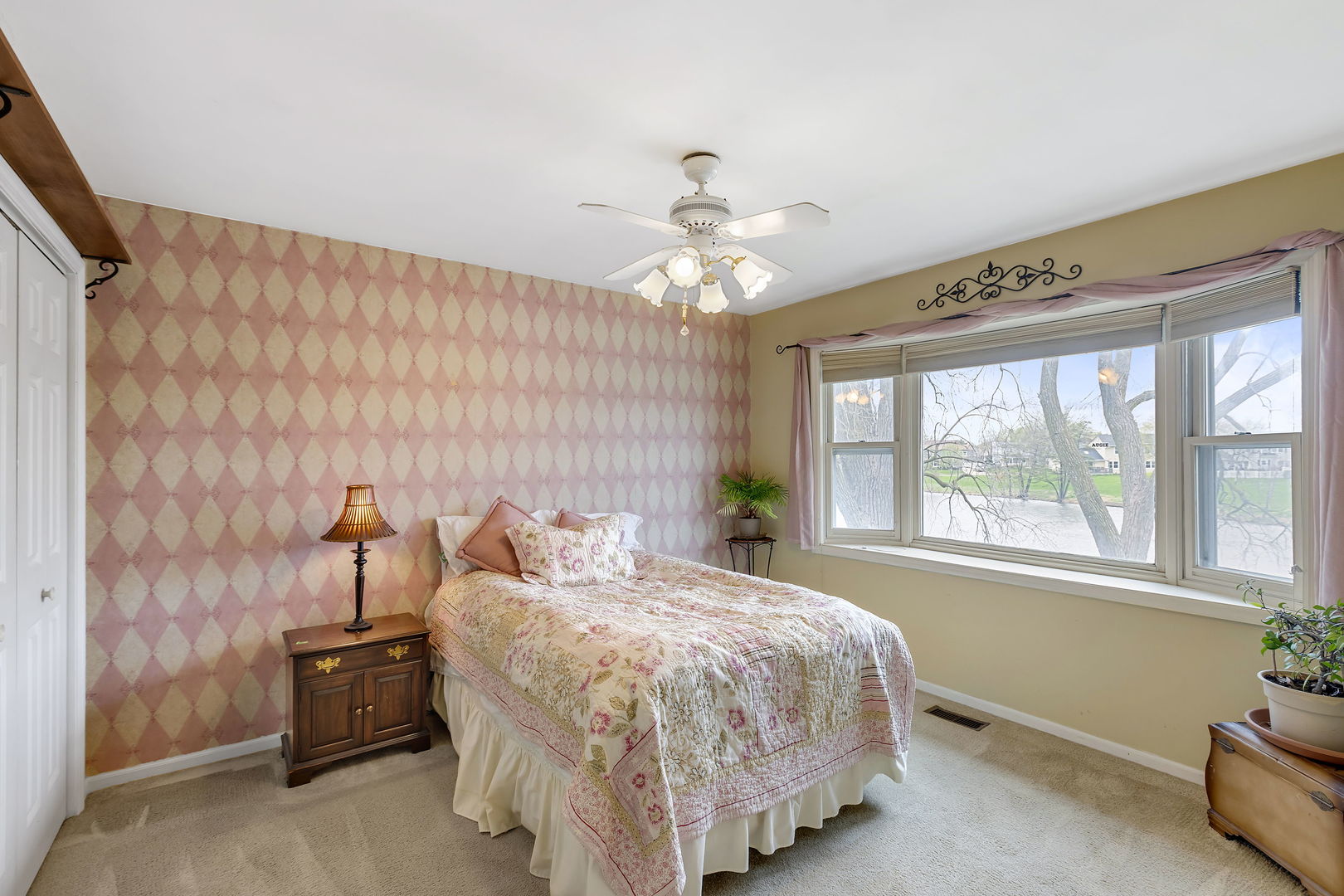 887 N Dovington Court