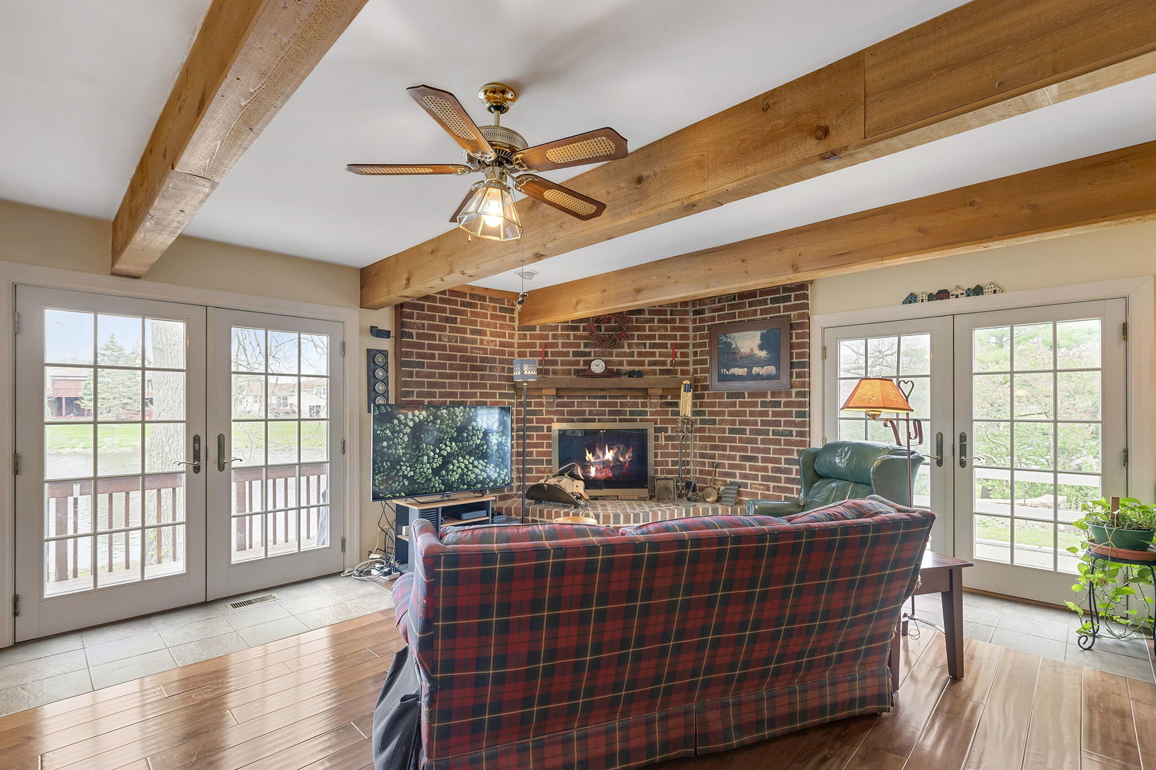 887 N Dovington Court