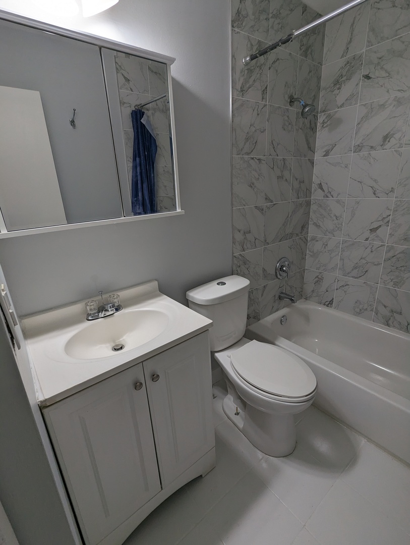 1304 Kingsbury Drive Unit: D