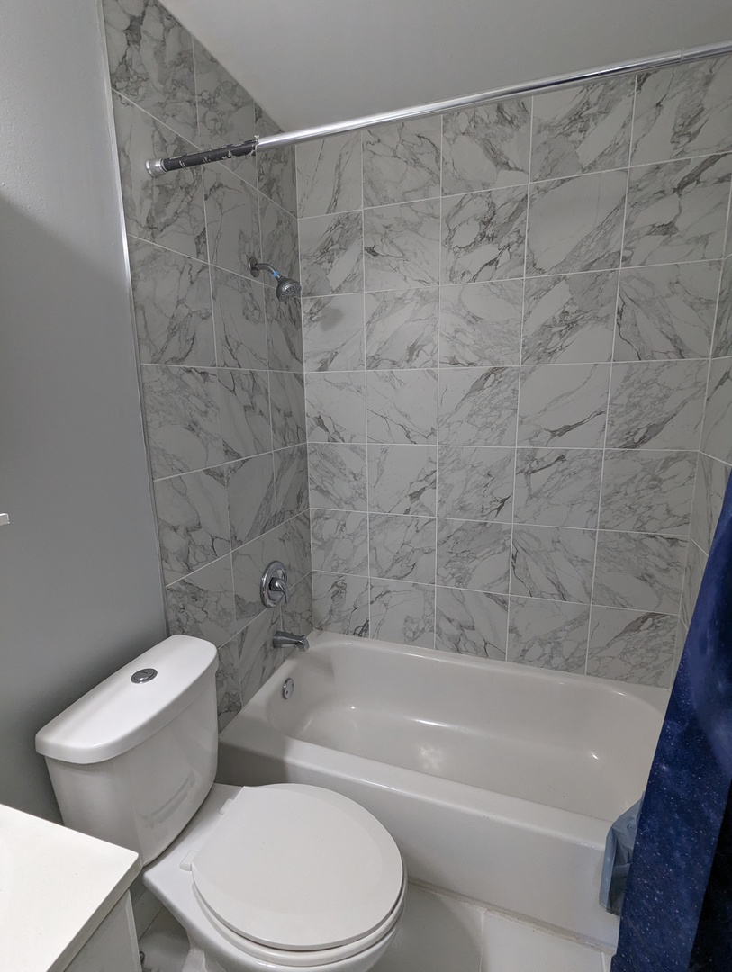 1304 Kingsbury Drive Unit: D