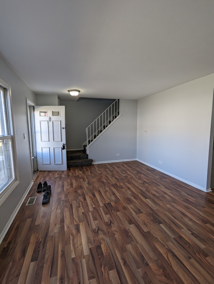 1304 Kingsbury Drive Unit: D