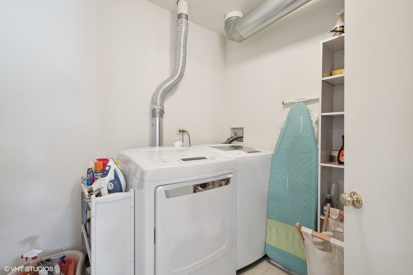 1603 W Hawkes Street Unit: 1