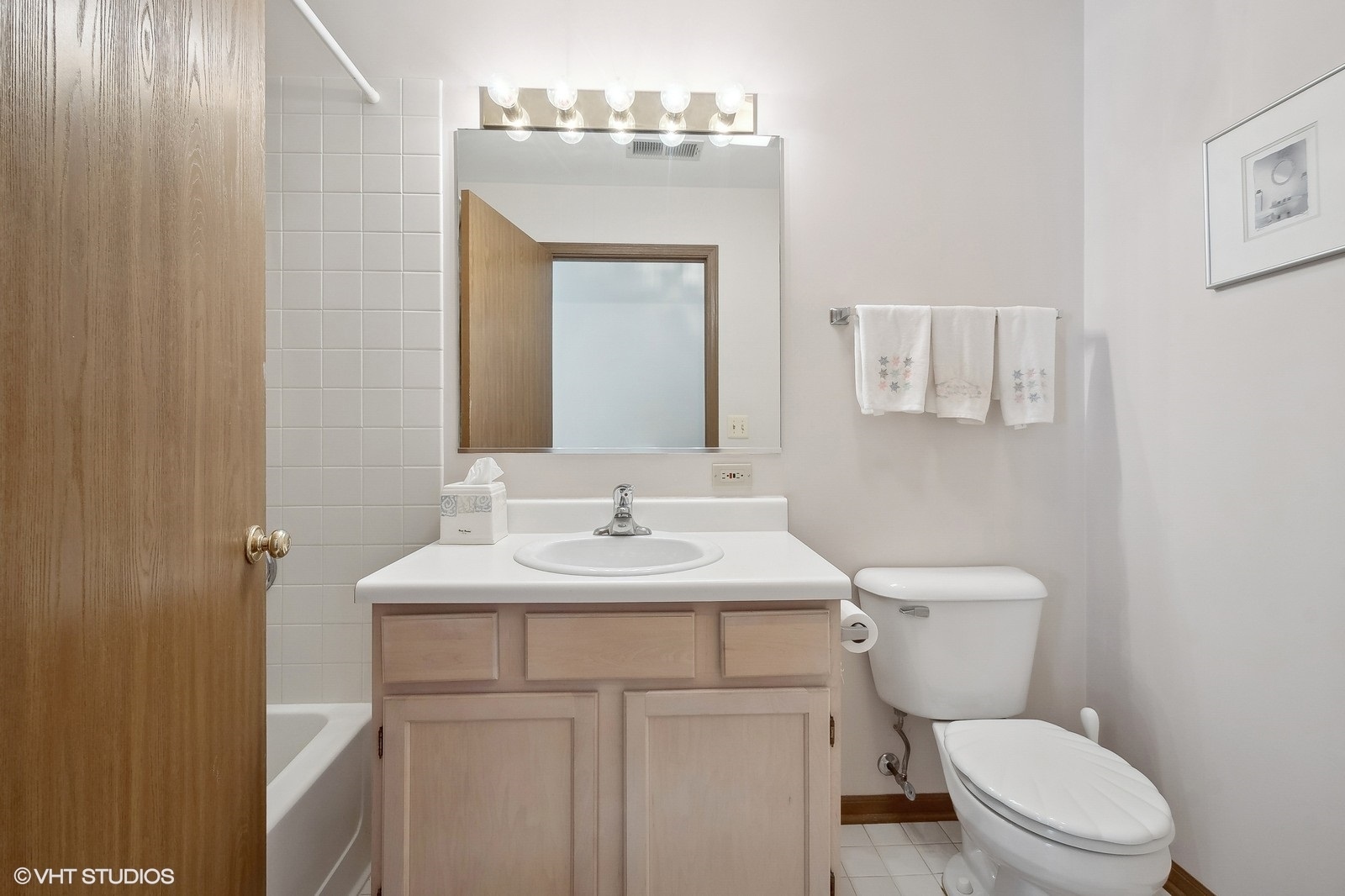 1603 W Hawkes Street Unit: 1