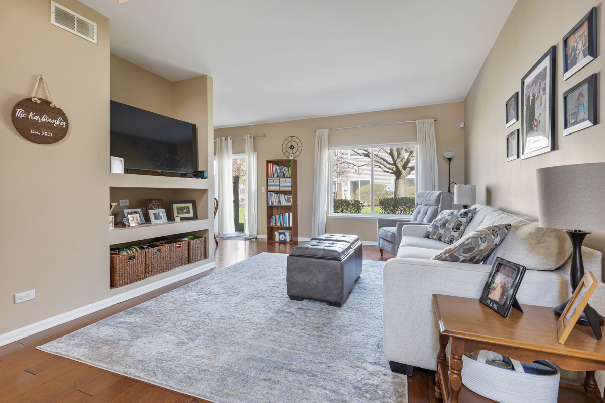 335 Thornwood Way Unit: D