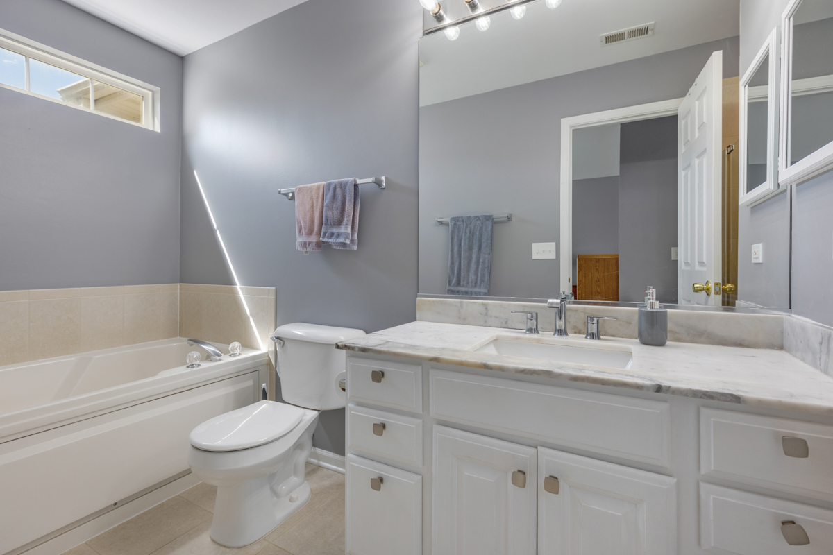 335 Thornwood Way Unit: D