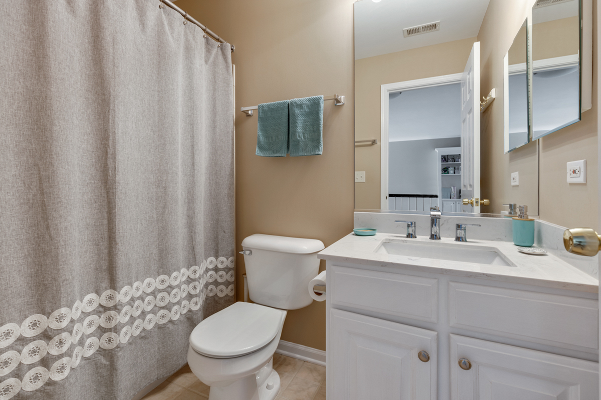 335 Thornwood Way Unit: D