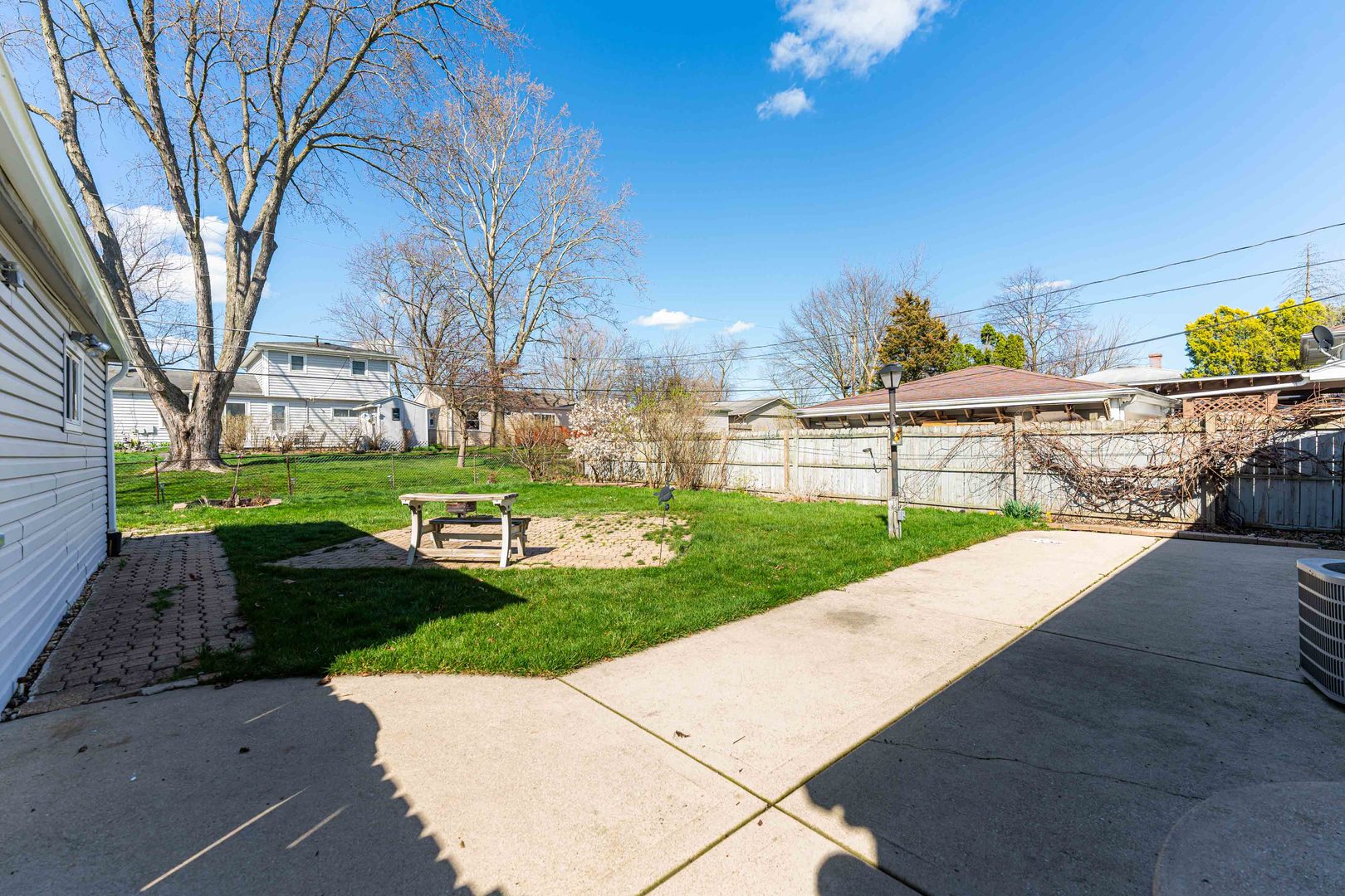1624 Poplar Avenue