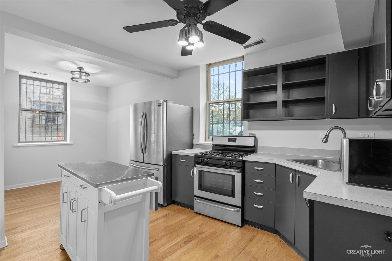 1410 W Sunnyside Avenue Unit: G