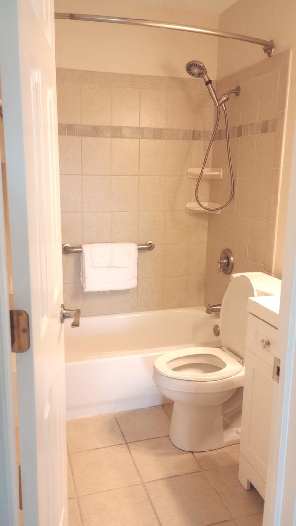 1313 Kingsbury Drive