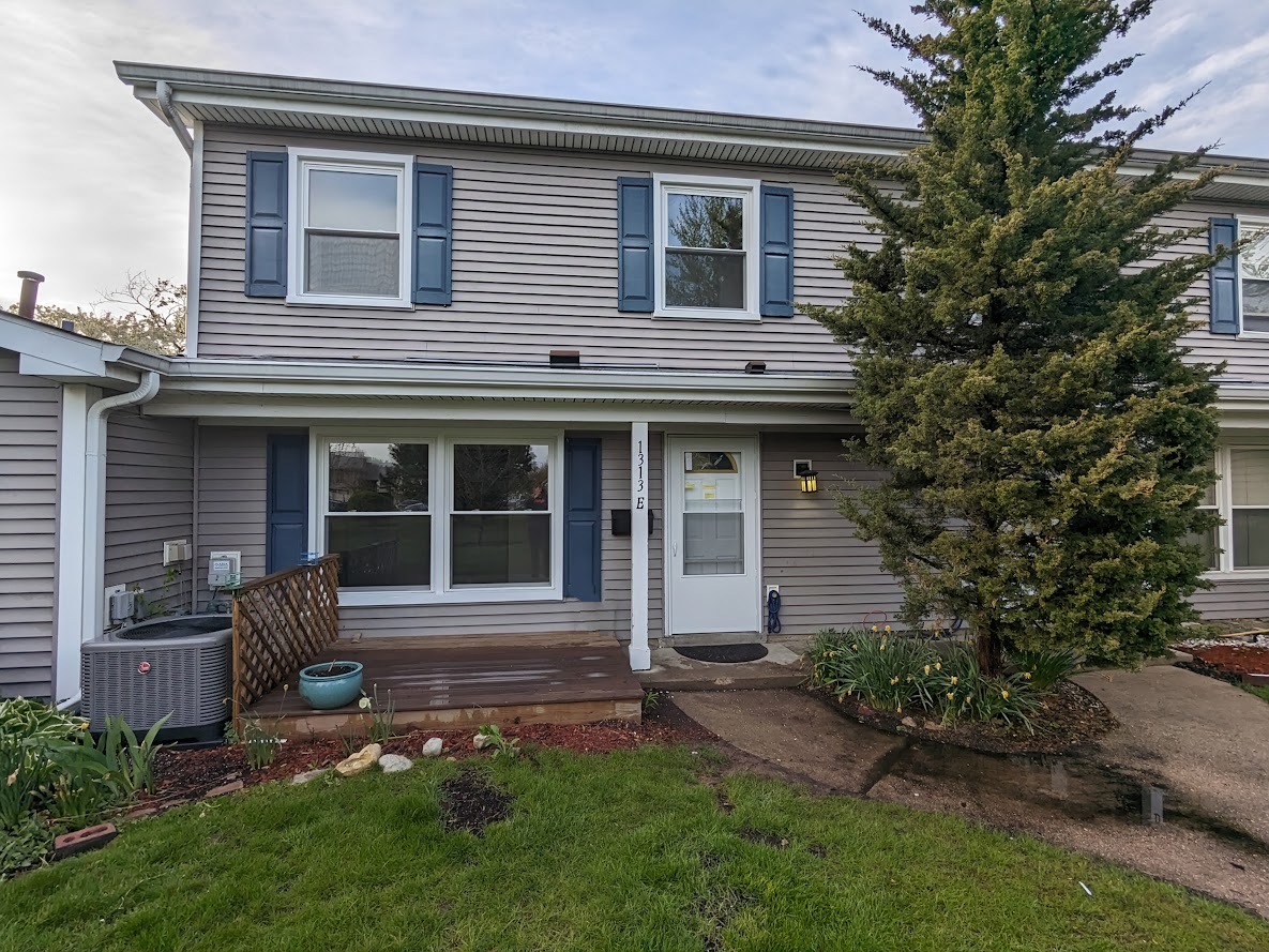 1313 Kingsbury Drive